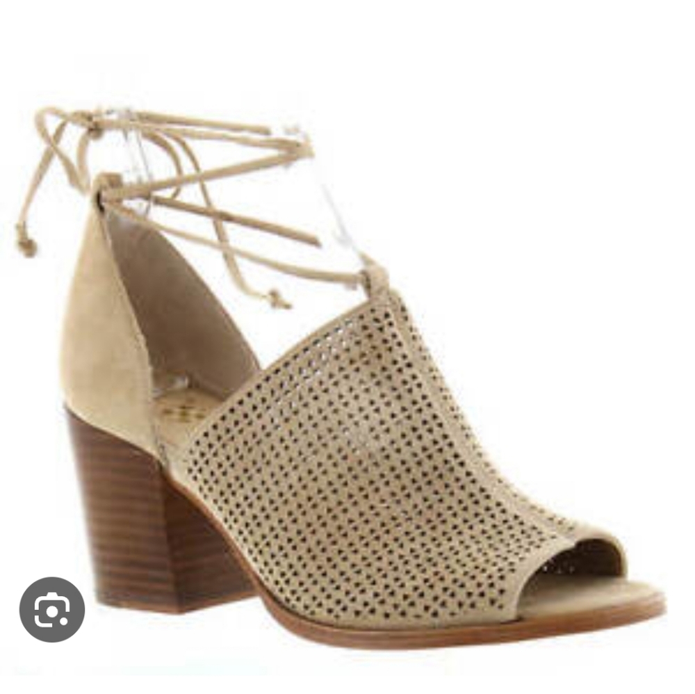 Vince Camuto Bow Sandals